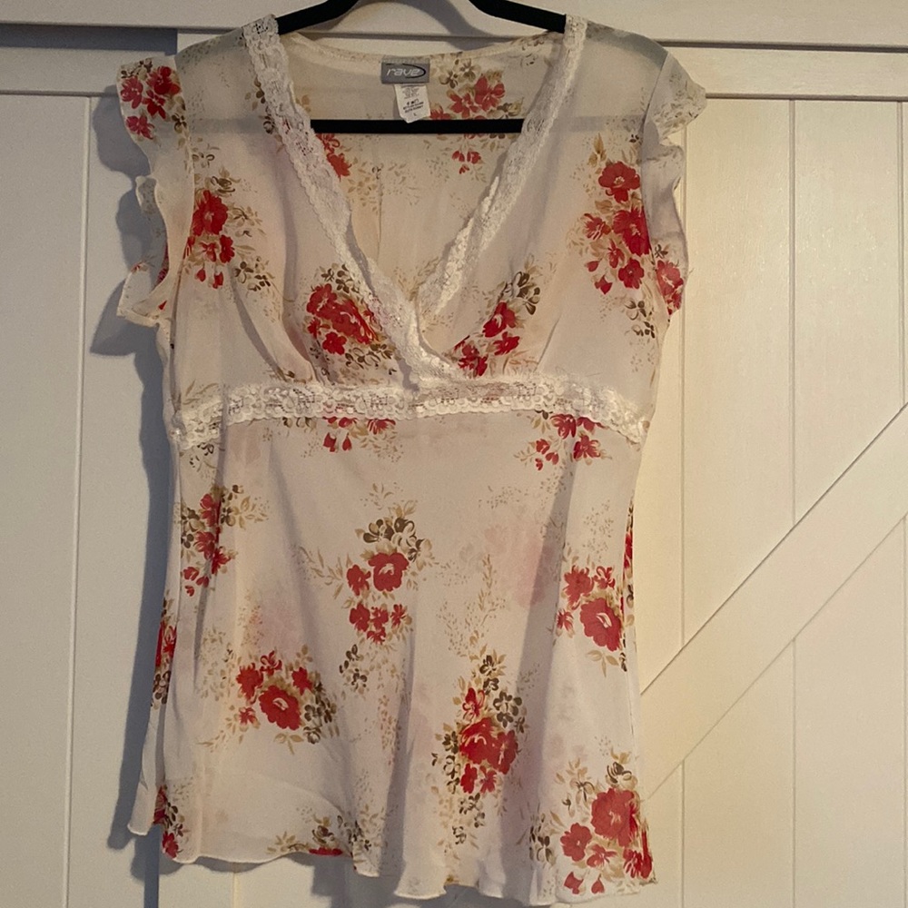 Floral White Sheer Empire Waist SS Shirt